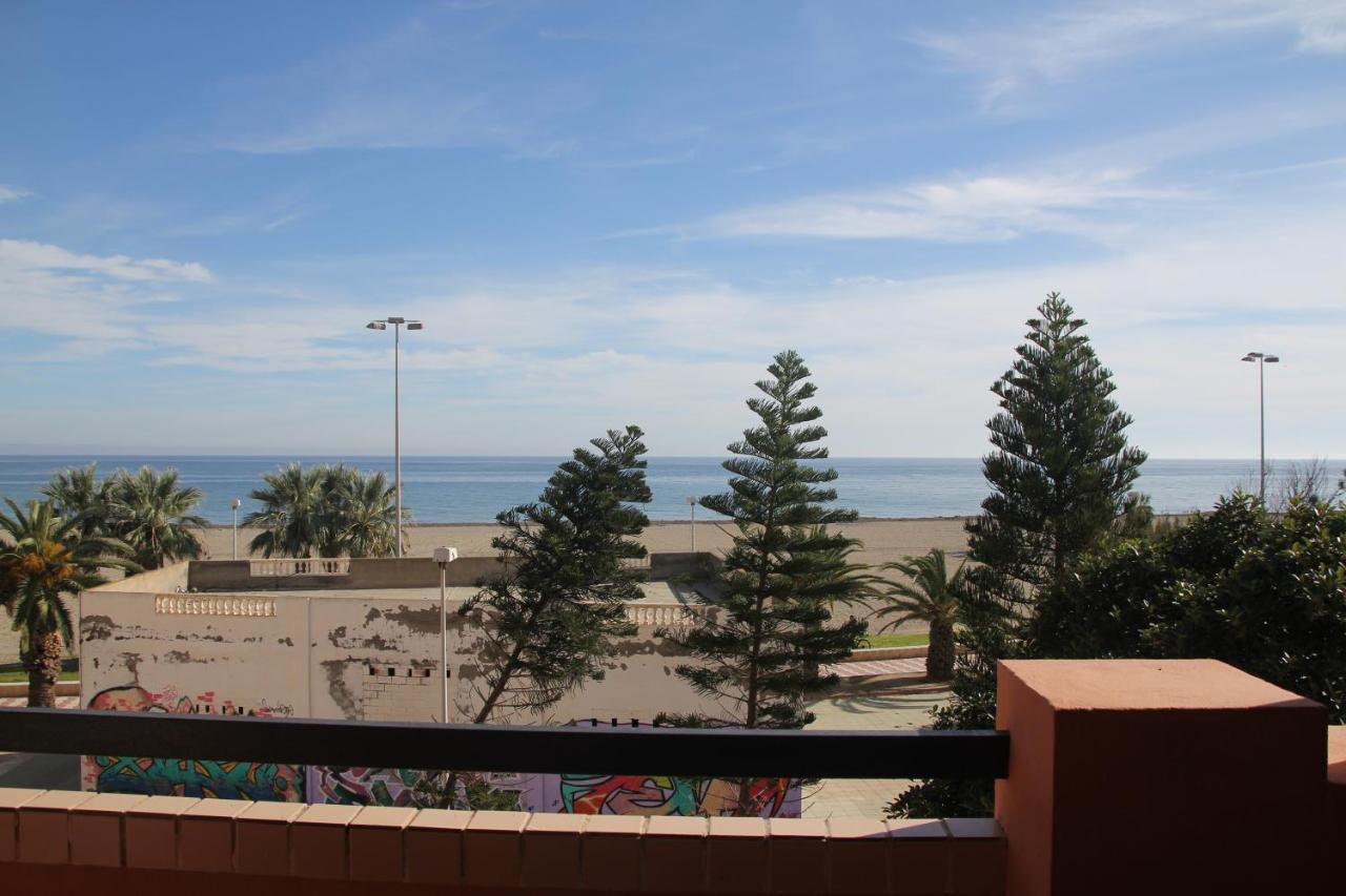 Apartamento En Primera Linea De Playa, Con Vistas A La Playa Y Con Wifi Roquetas de Mar Exteriör bild